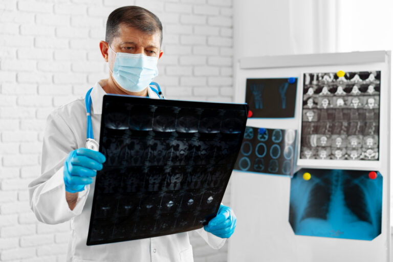 الأشعة السينية: تقنية غيرت مفهوم التشخيص الطبي